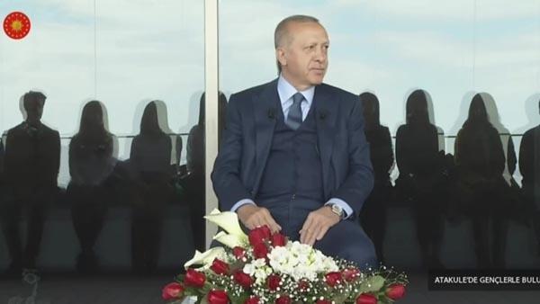 Son dakika... Cumhurbaşkanı Erdoğandan faiz ve kur yorumu: Operasyonları ters tepti