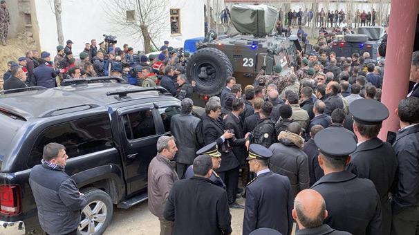 Son dakika: Kılıçdaroğlu katıldığı şehit cenazesinde saldırıya uğradı
