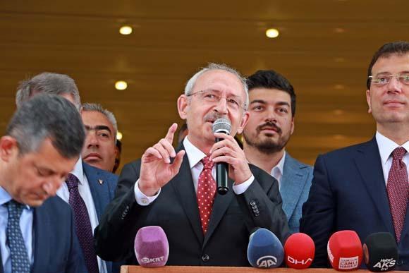 Kılıçdaroğlu ve İmamoğlu Samsun’da birlikte halka seslendi ‘Cumhuriyeti görkemli bir demokrasiyle taçlandırmalıyız’