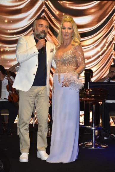 OKTAY KAYNARCADAN SEDA SAYANA DEKOLTE UYARISI