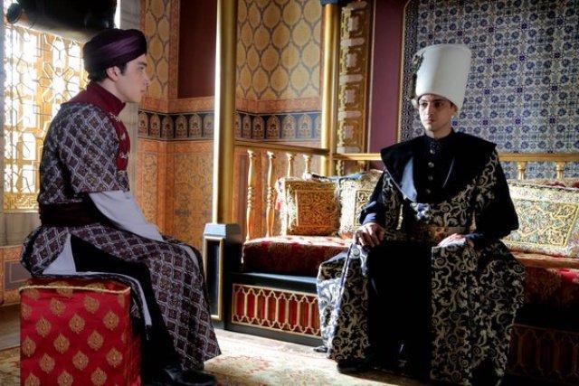 Şehzade Mehmetin katli, Kösemi yıktı. Çığlıkları saray koridorlarını çınlattı