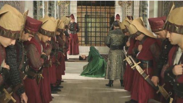 Şehzade Mehmetin katli, Kösemi yıktı. Çığlıkları saray koridorlarını çınlattı