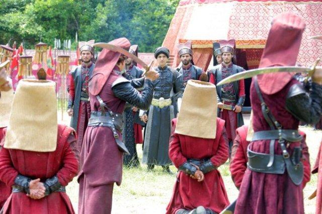 Şehzade Mehmetin katli, Kösemi yıktı. Çığlıkları saray koridorlarını çınlattı