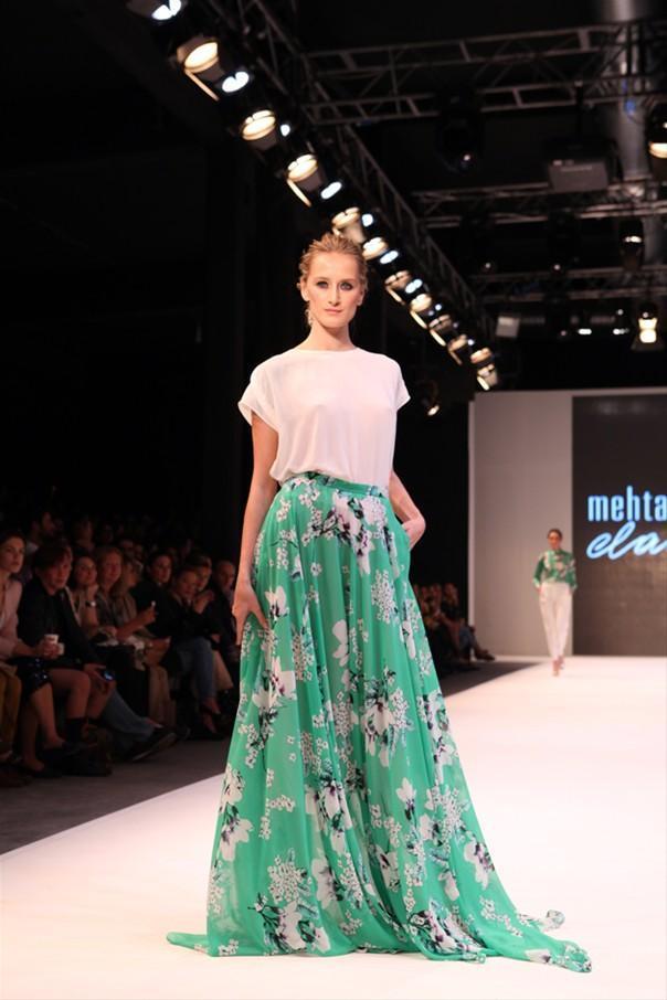 İstanbul Fashion Week Mehtap Elaidi Defilesi