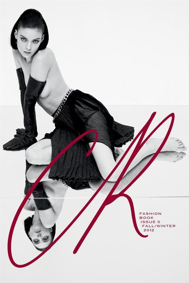 Carine Roitfeld CR Fashion Book Dergisiyle Geliyor