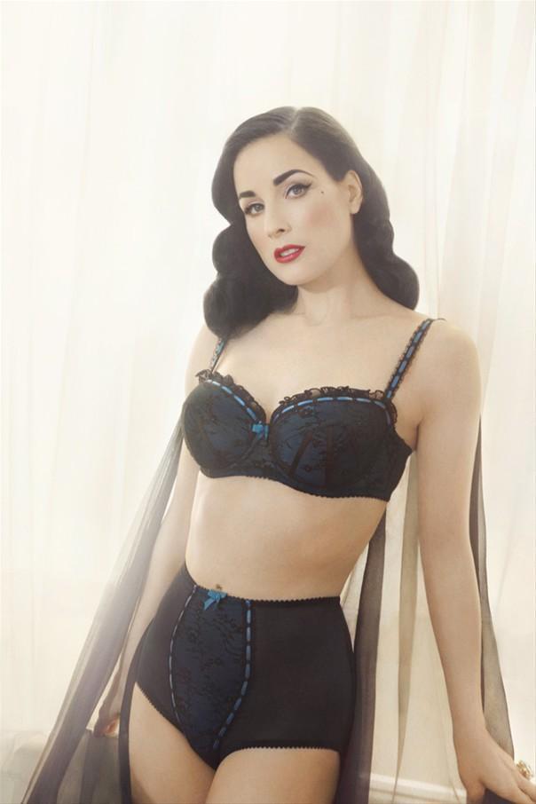 Dita Von Teese- Von Follies