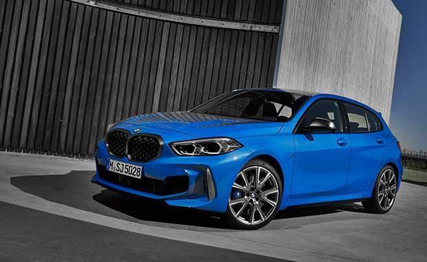 BMW yeni 1 serisi gün yüzüne çıktı Tarihte ilk defa...
