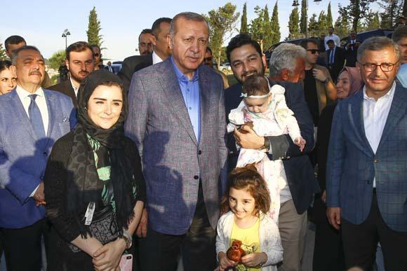 Cumhurbaşkanı Erdoğan, Nakkaştepe Millet Bahçesini gezdi