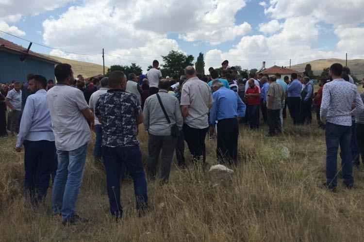 Çocuk damat son yolculuğuna uğurlandı