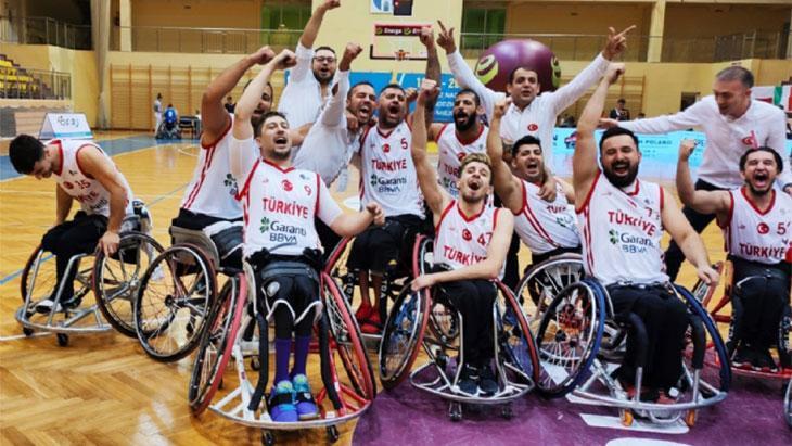 Tekerlekli Sandalye Erkek Basketbol Takımımız üçüncü oldu
