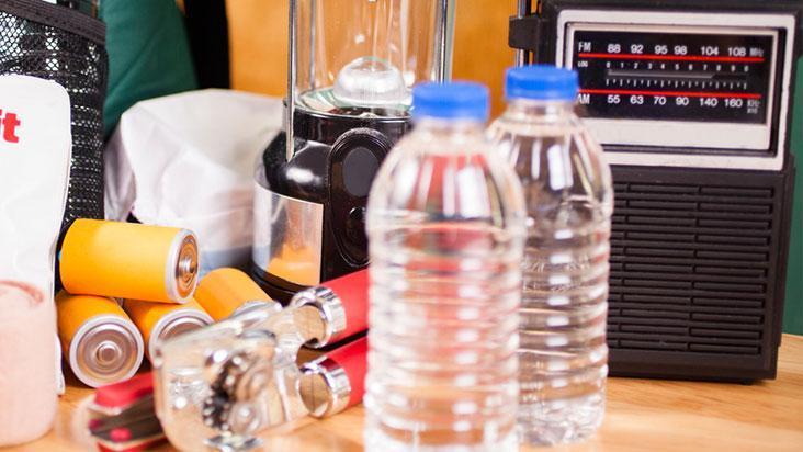 Deprem çantası nasıl hazırlanır Deprem çantasında olması gerekenler...