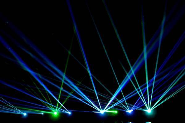 Yer: Adana... Meraklı gözler arasında havalandı