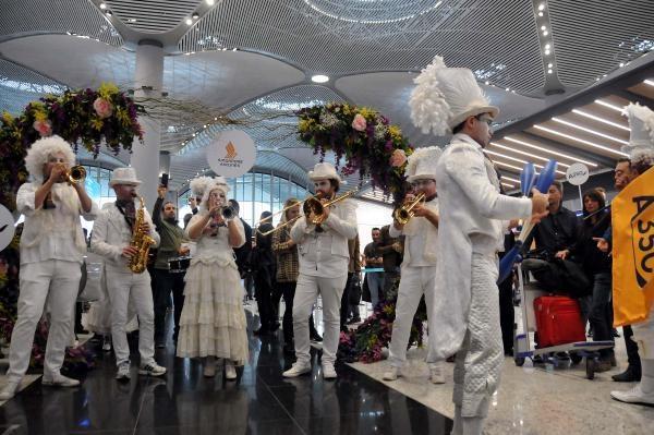 İstanbul Havalimanı’na Airbus A350’lerle ilk tarifeli uçuş