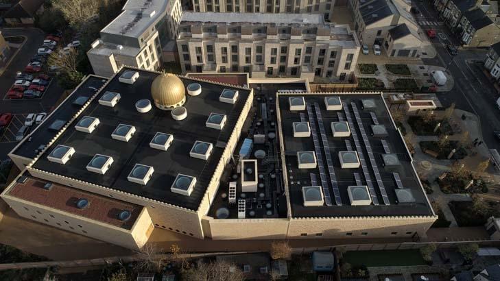 İngilteredeki Cambridge Camisi açıldı