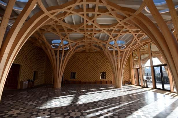 İngilteredeki Cambridge Camisi açıldı