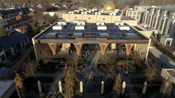İngilteredeki Cambridge Camisi açıldı
