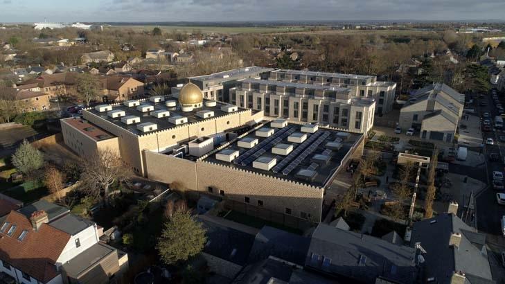 İngilteredeki Cambridge Camisi açıldı