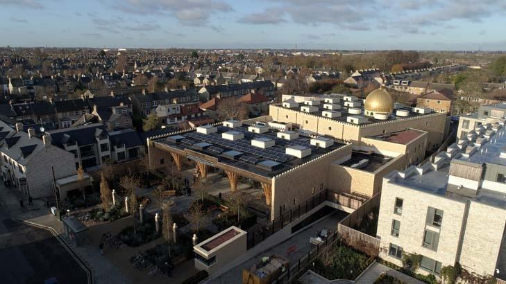 İngilteredeki Cambridge Camisi açıldı