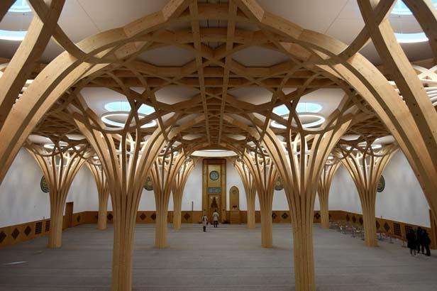 İngilteredeki Cambridge Camisi açıldı