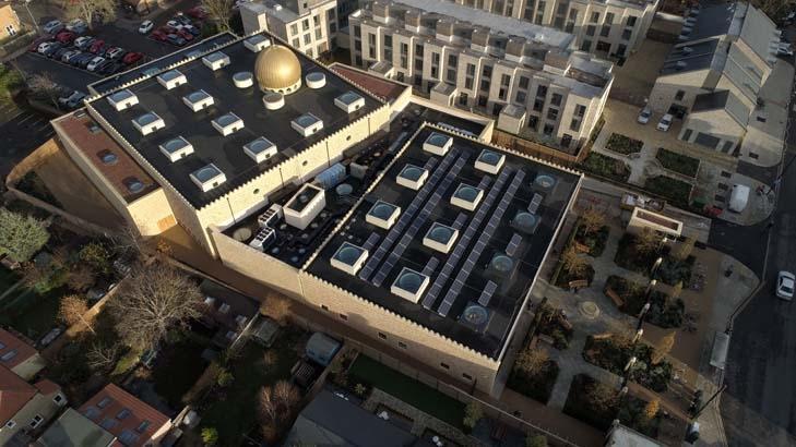 İngilteredeki Cambridge Camisi açıldı