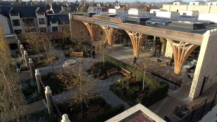 İngilteredeki Cambridge Camisi açıldı