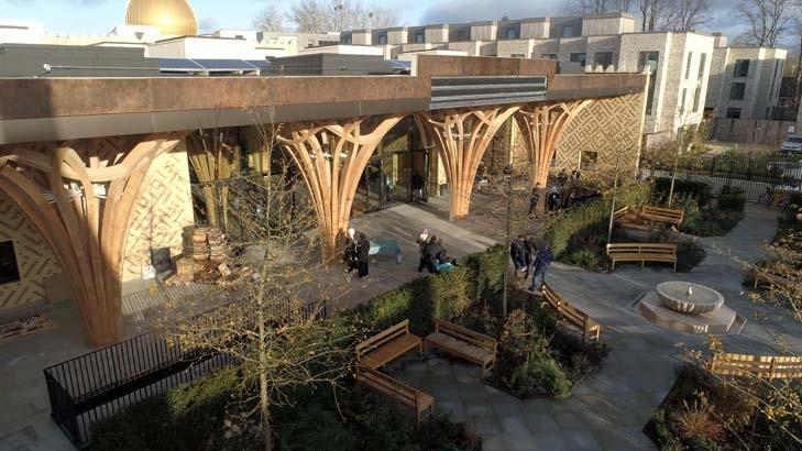 İngilteredeki Cambridge Camisi açıldı