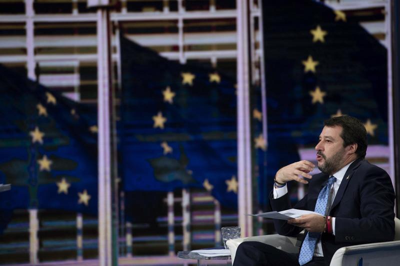Türk fındığını diline doladı, rezil oldu