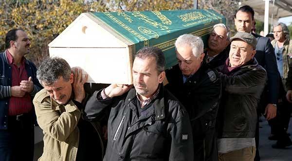 Usta yönetmen Tunç Başarana son görev