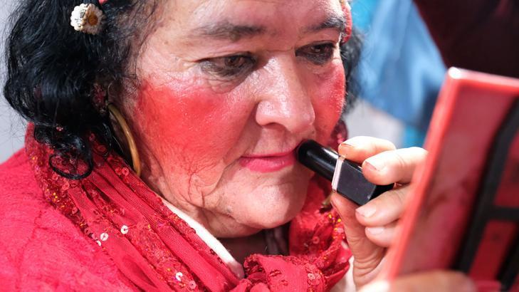 Dizilere, filmlere, belgesellere konu oldu Onu gören dönüp bir daha bakıyor...