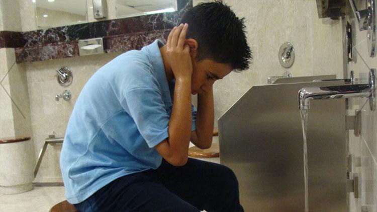 KULAKLARI MESHETMEK KULAKLARI MESHETMEK