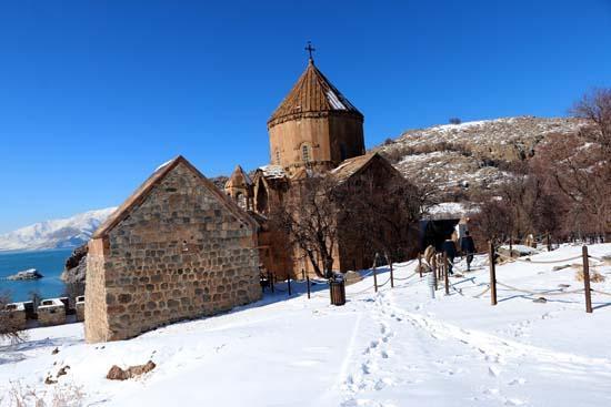 Akdamarda kış güzelliği