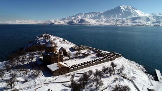 Akdamarda kış güzelliği