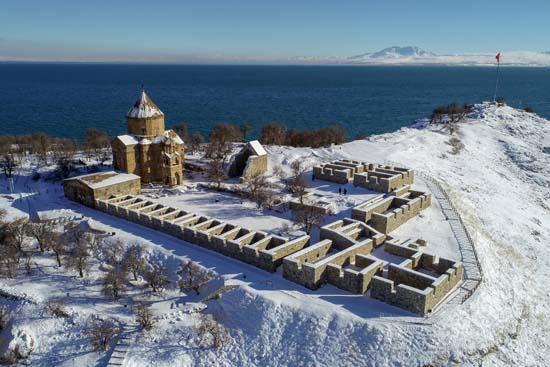 Akdamarda kış güzelliği