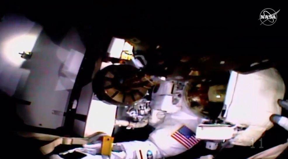 Kadın astronot Christina Koch, dünyaya rekorla döndü