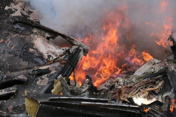 İdlibde helikopter düşürüldü