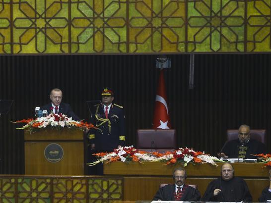 Cumhurbaşkanı Erdoğan Pakistanda Cuma namazında dikkat çeken görüntü