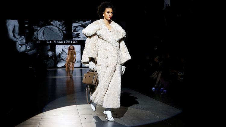 Milano Moda Haftası: Dolce & Gabbananın gül bahçesi Milano Moda Haftası: Dolce & Gabbananın gül bahçesi