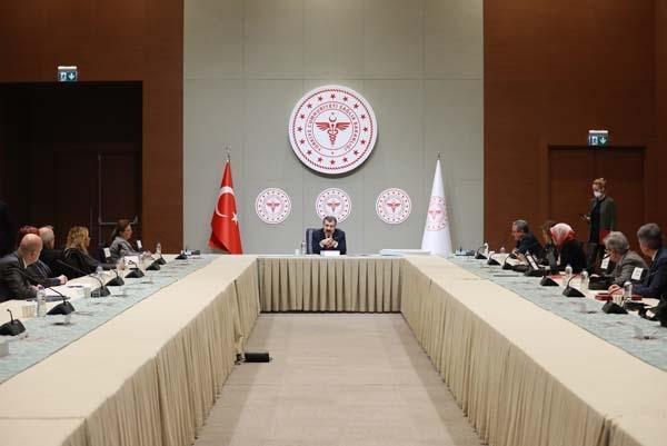 Son dakika: Sağlık Bakanı Koca duyurdu İl il corona virüsten ölen sayısı ve vaka sayısı...