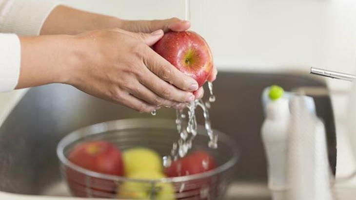 Sebzeleri hipokloröz asit ile yıkayabilirsiniz
