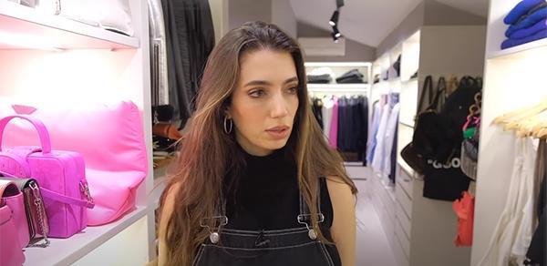 Rachel Araz Kiresepinin servet değerindeki dolabı