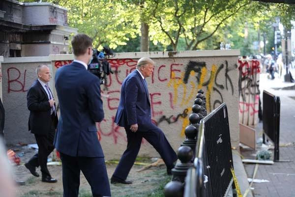Son dakika: Trump emir verdi.. ABDde asker sokağa iniyor