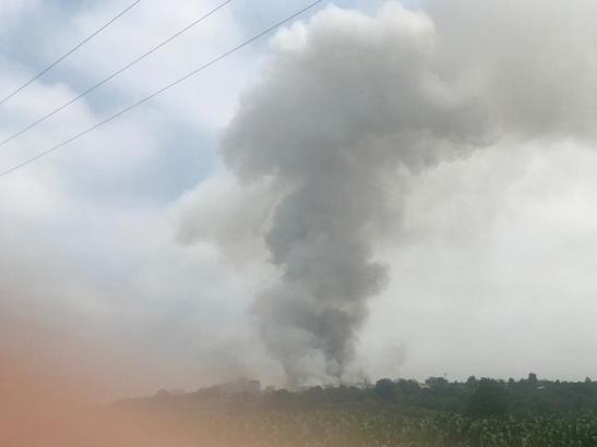 Son dakika: Sakaryada havai fişek fabrikasında şiddetli patlama Bölgeden görüntüler...