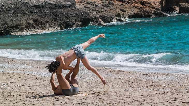 Akroyoga