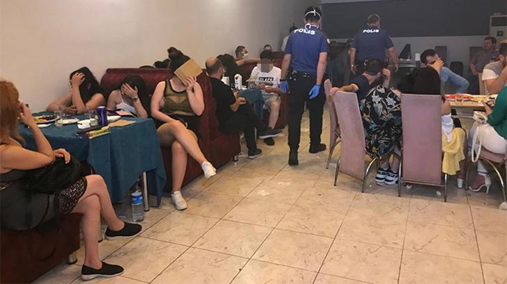 Son dakika: konya'da eğlence merkezine corona baskini! Akil almaz görüntü