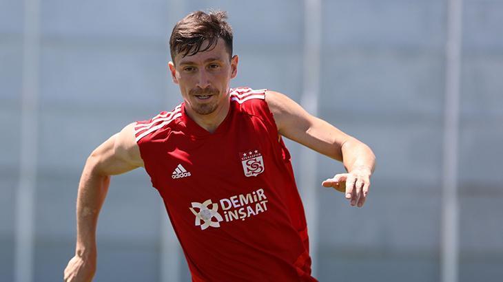Son dakika transfer haberleri | Fenerbahçe eski Galatasaraylı yıldızı kadrosuna katıyor