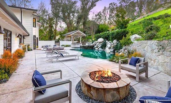 Miley Cyrus yeni bir malikane aldı Fiyatı dudak uçuklattı