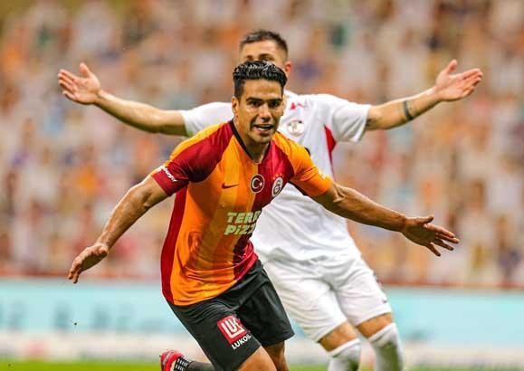 Galatasaraydan Radamel Falcao operasyonu