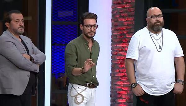 MasterChefte korkutan anlar Didem Devay parmağını kesti