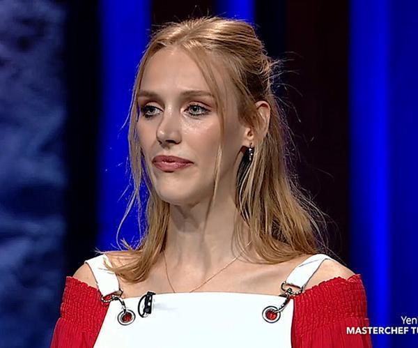 MasterChefte korkutan anlar Didem Devay parmağını kesti
