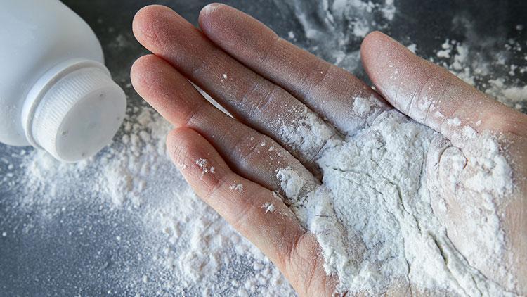 Bebe pudrası ile evdeki sorunları çözmenin 11 yolu